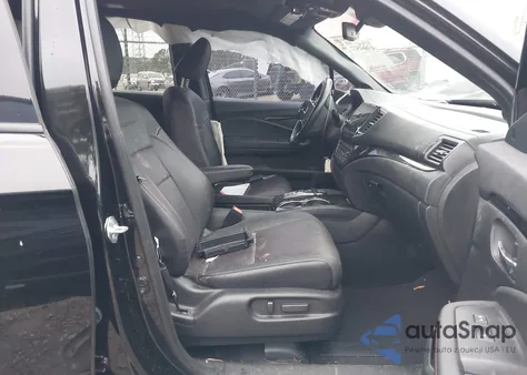 2022 Honda Pilot Awd Black Edition z USA, uszkodzony, nr VIN 5FNYF6H72NB011788